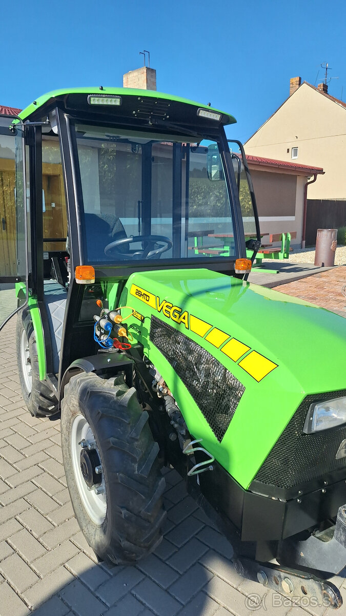 zánovní malotraktor VEGA 26 HTD STAGE V Comfort