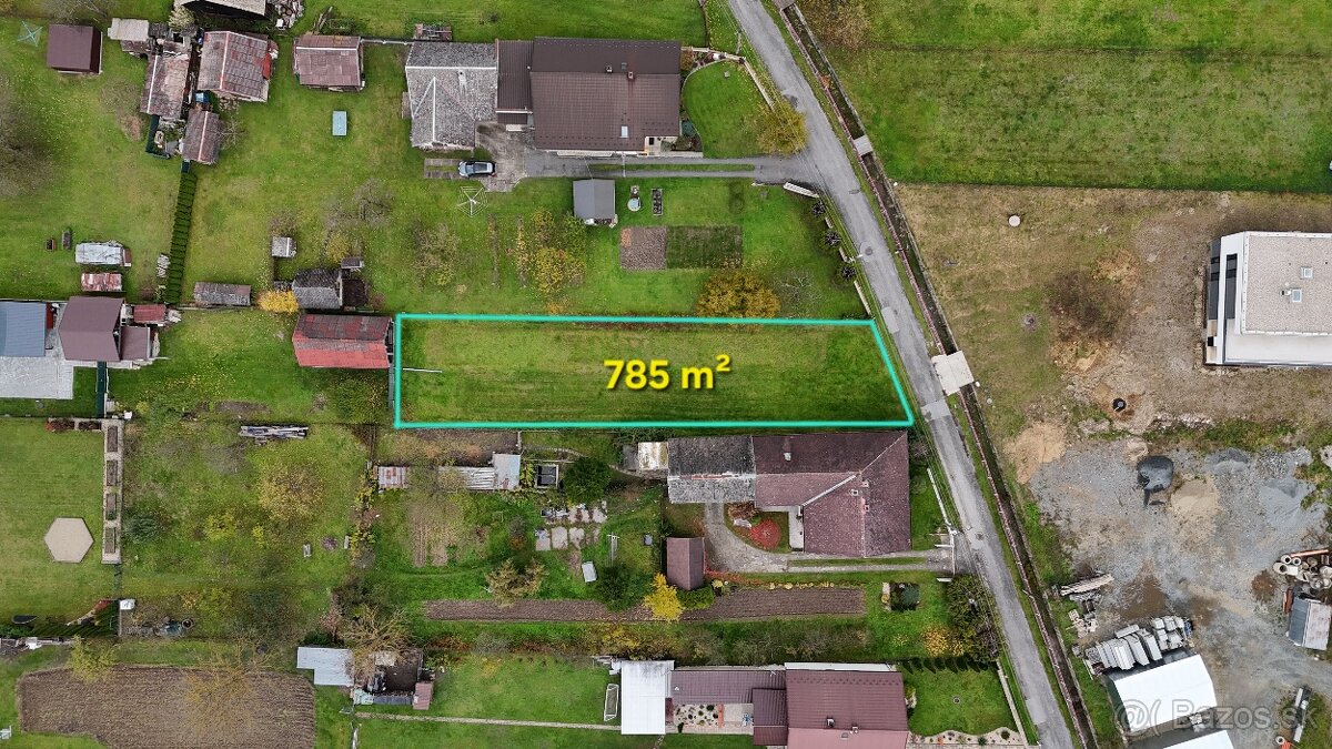 Na predaj stavebný pozemok 785 m² – Komárov