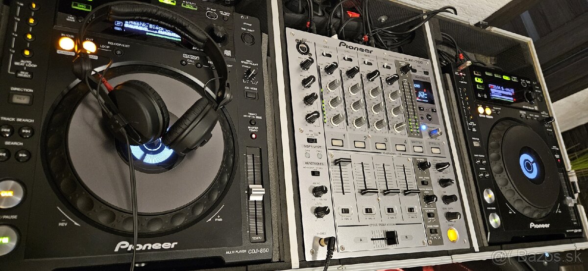 Pioneer cdj 850 + djm 700 + Road ready case