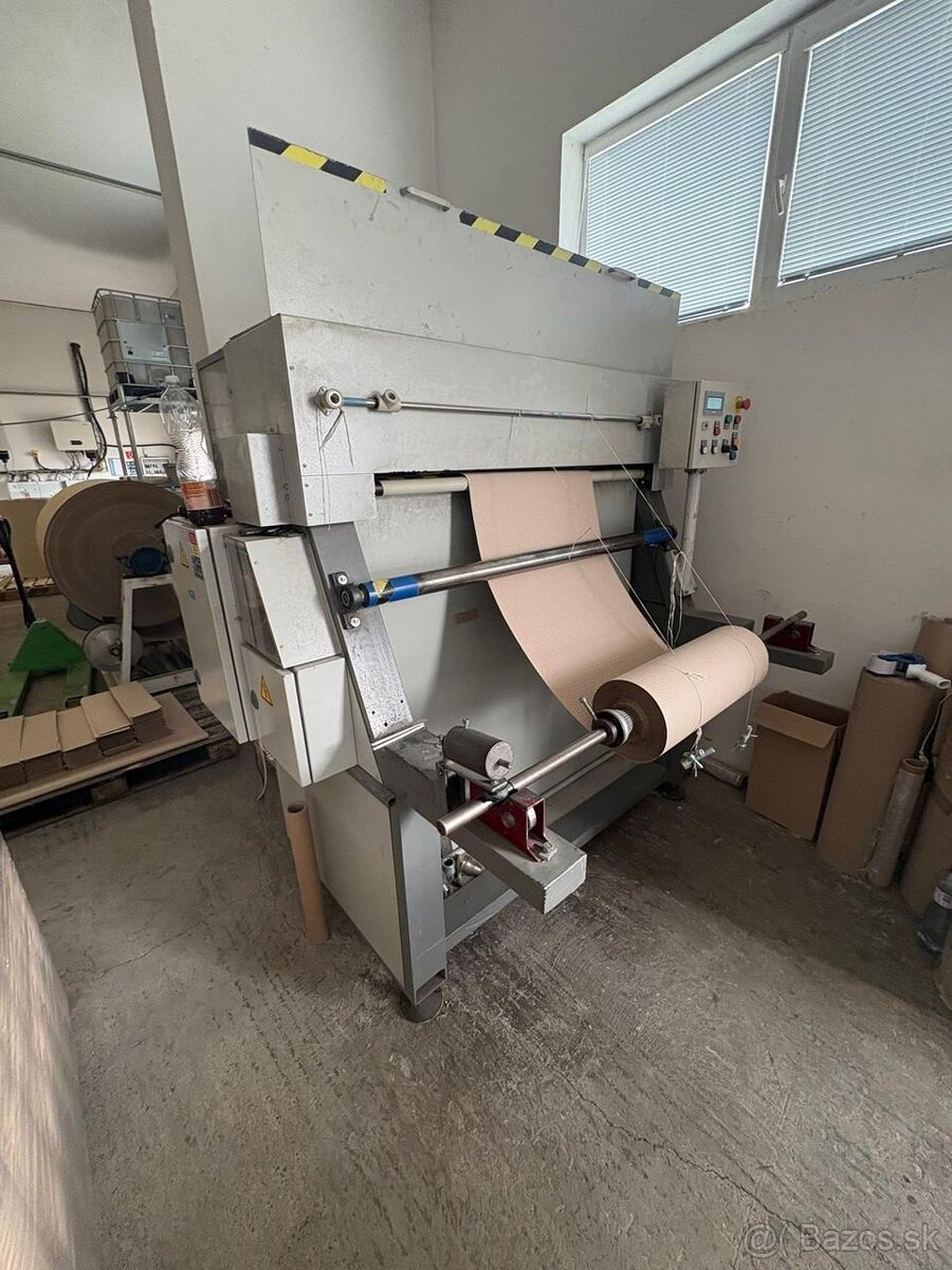 Automatická řezačka dvouvrstvé lepenky