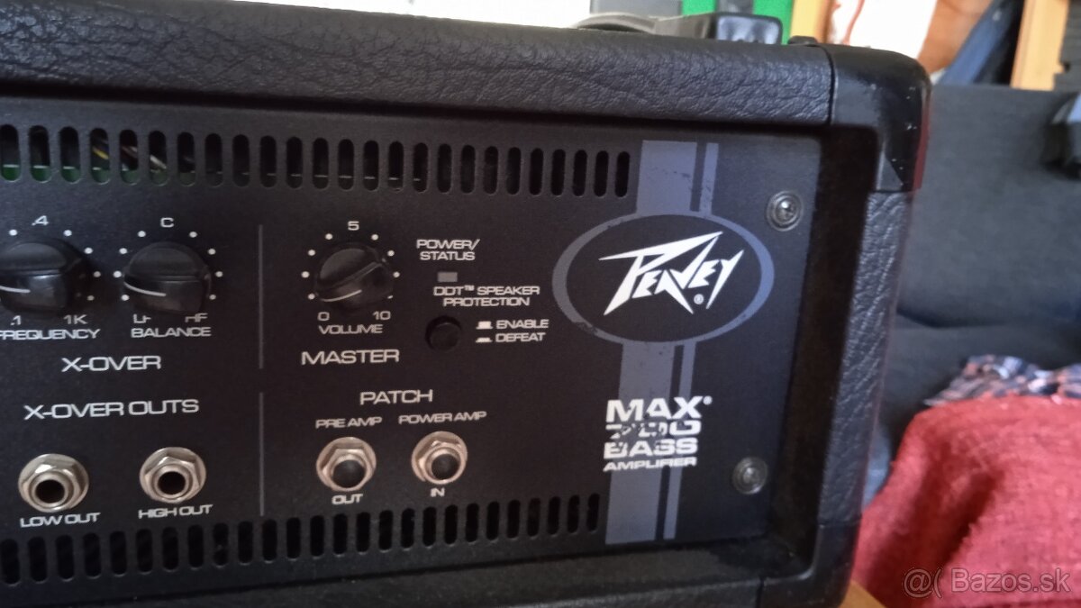 Basgitarovy zosilňovač Peavey