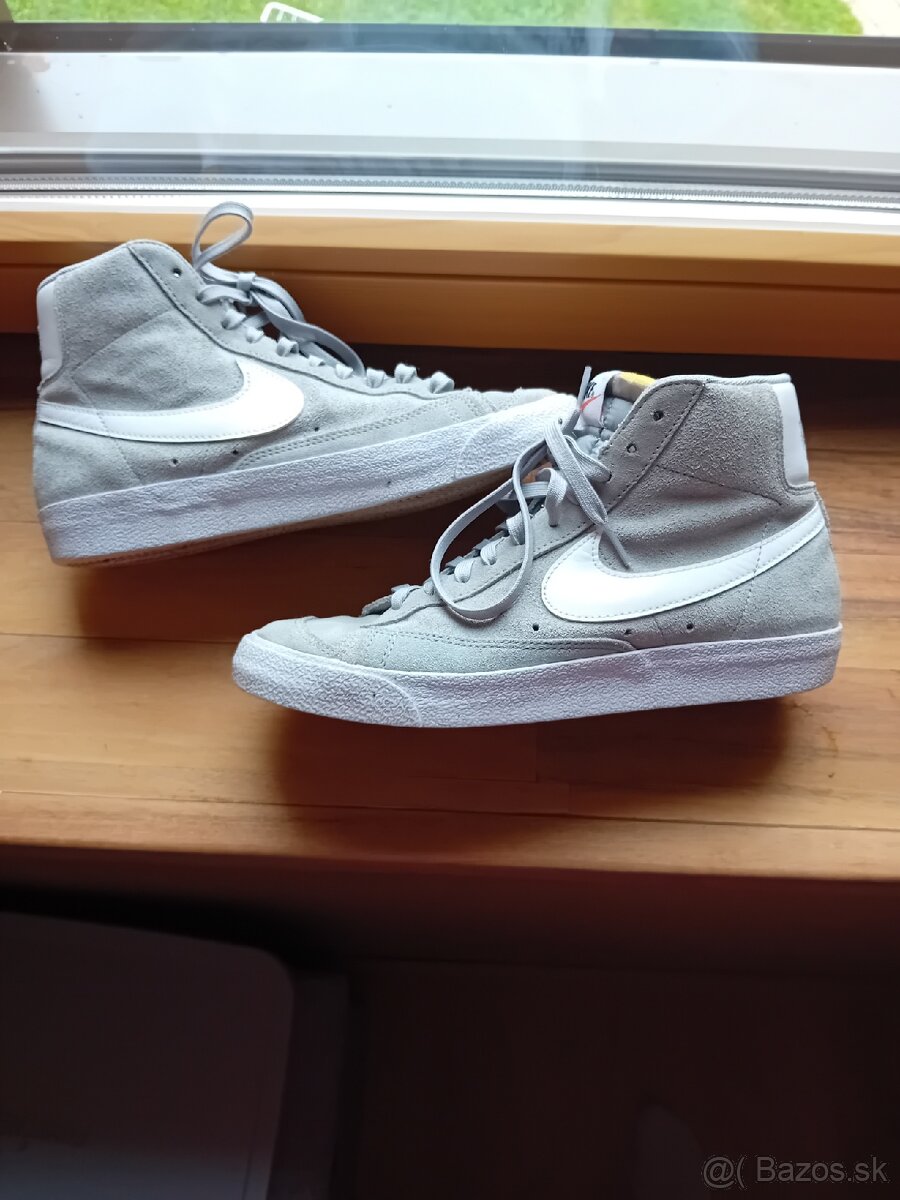 Kozene tenisky Nike Blazer Mid 77