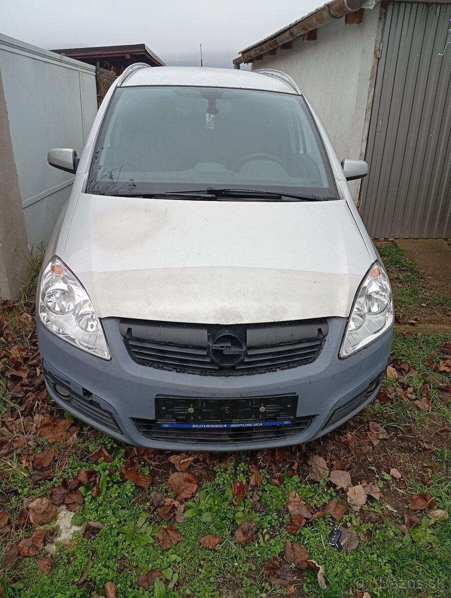 Opel Zafira B 1,9-74kw r.v.2006 bez Tp