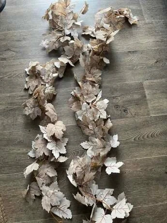 Jesenná girlanda z lístia