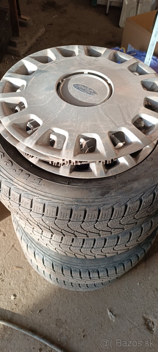 predam zimne pneu ford galaxy