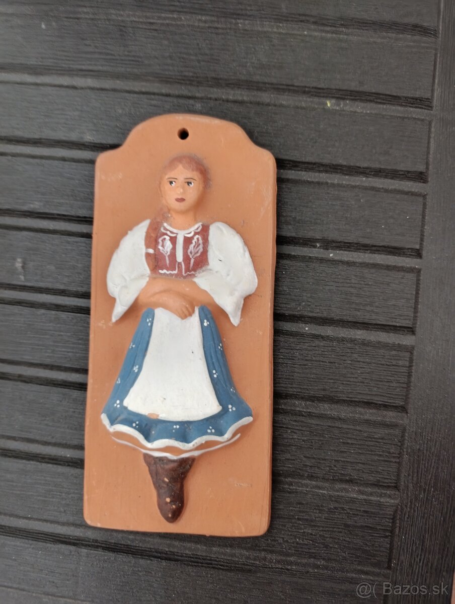 Keramika na zavesenie