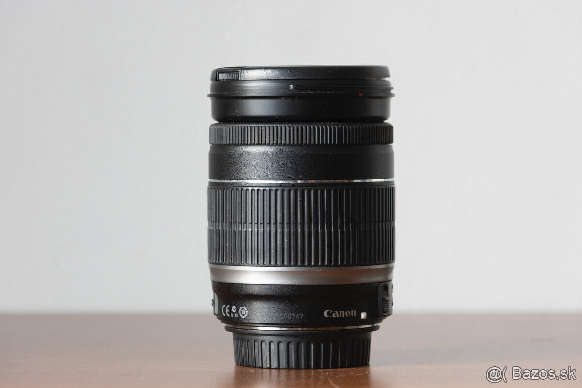 CANON EF-S 18-200mm f/3.5 - 5.6 IS