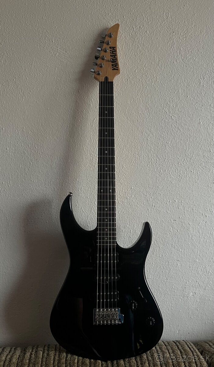 Yamaha RGX 121D elektrická gitara