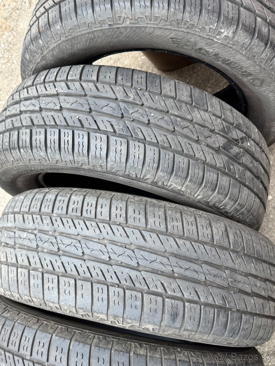 215/60R16