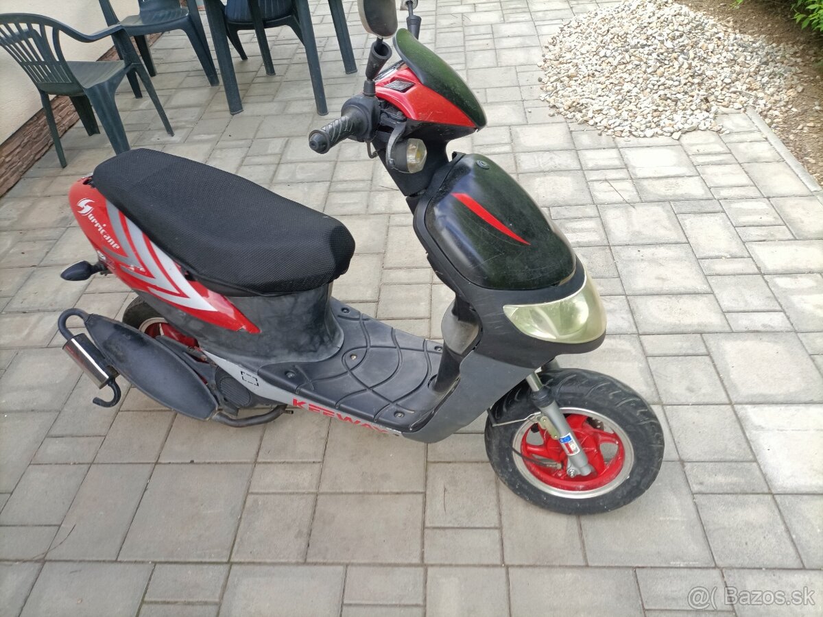 Skúter Keeway Hurricane 50