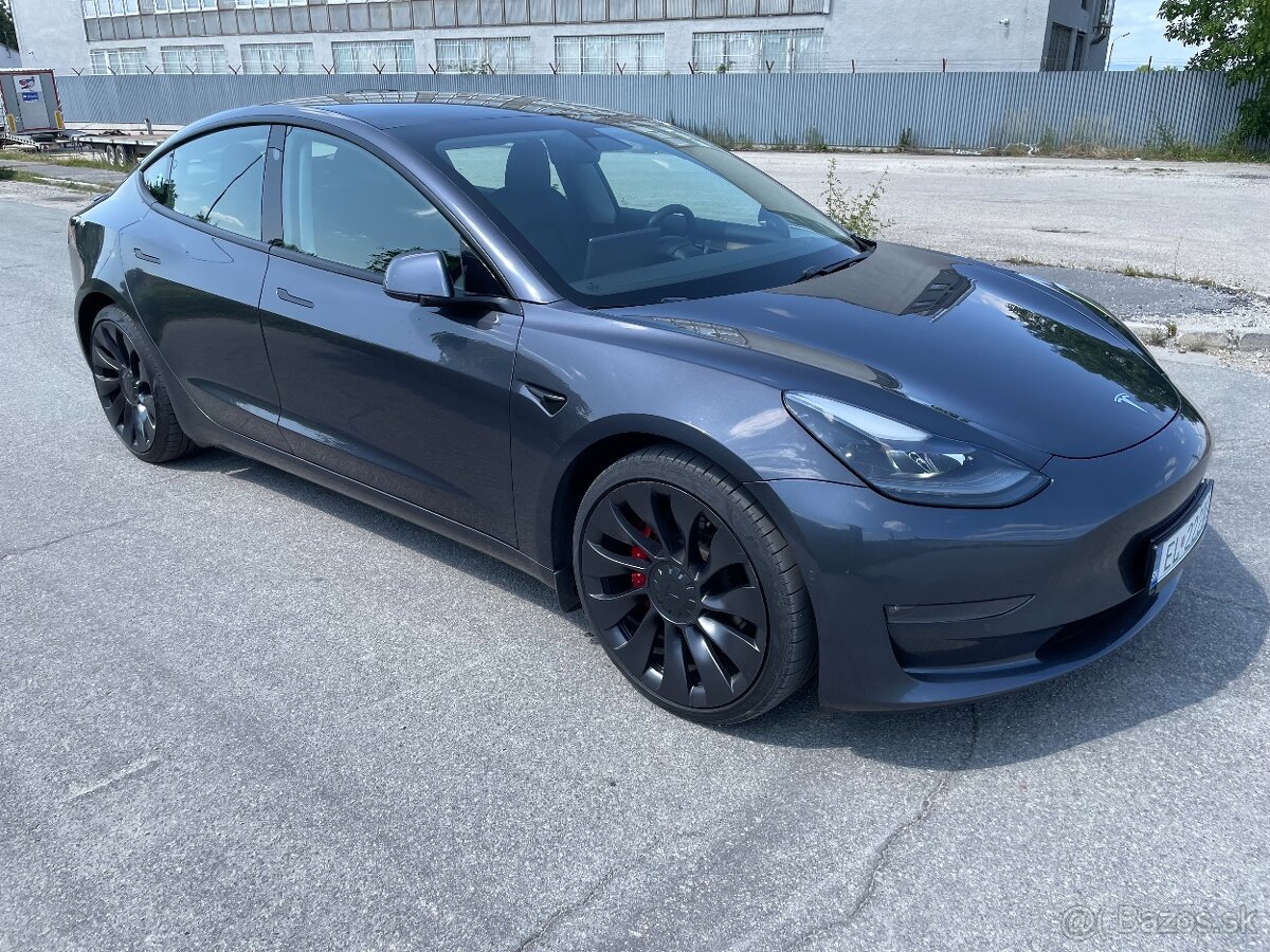 Tesla Model 3 Performance 2021 EAP odpočet