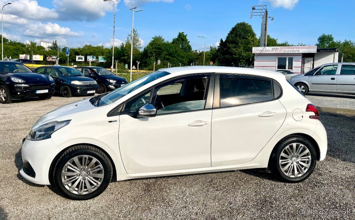 Peugeot 208 PureTech rok.2017