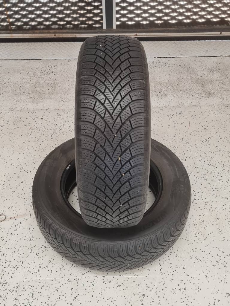 2x Nexen 215/65 R16 98H Zimné pneumatiky