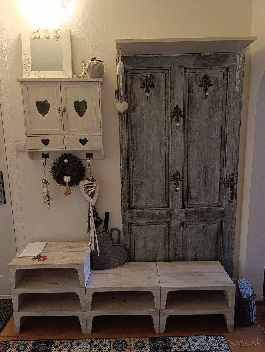 Šatnikova zostava hand made