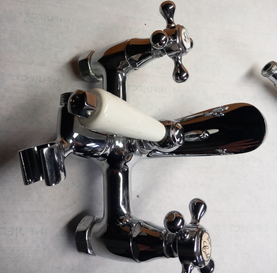 Retro vodovodná chrómová batéria