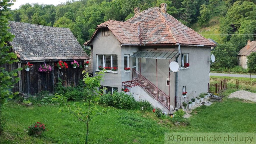 Vidiecka usadlosť s možnosťou podnikania – bývanie, agrotu