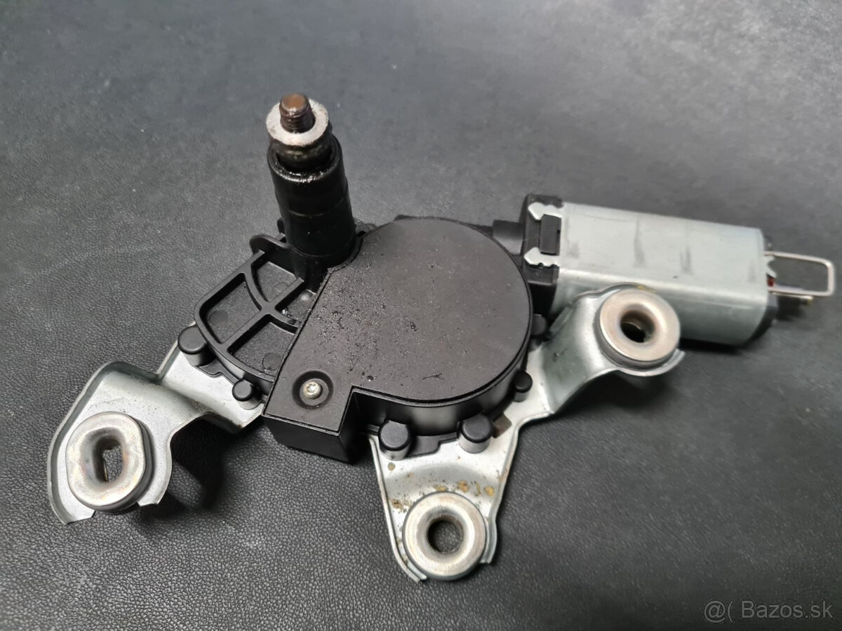 Motorček zadného a predného stierača Škoda, VW,