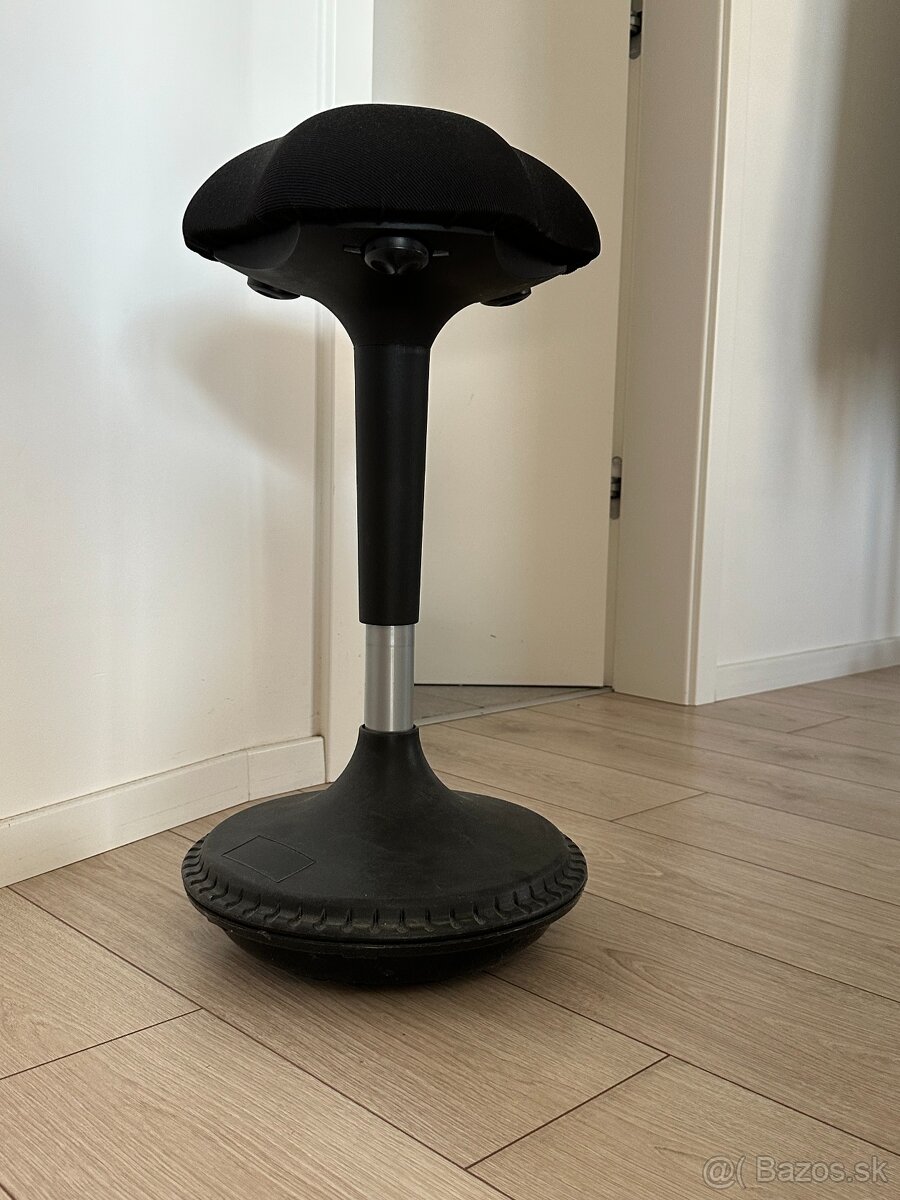 Zdravotná balančná stolička