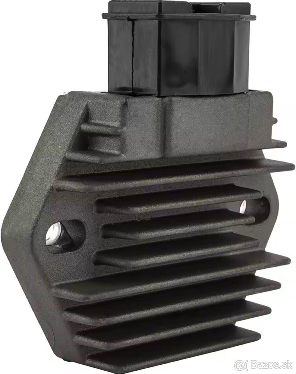 Regulátor Honda Hornet