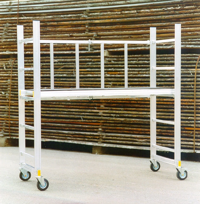 Posuvné skladacie lešenie