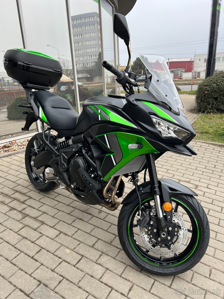 Kawasaki Versys 650 s doplnkami - nový