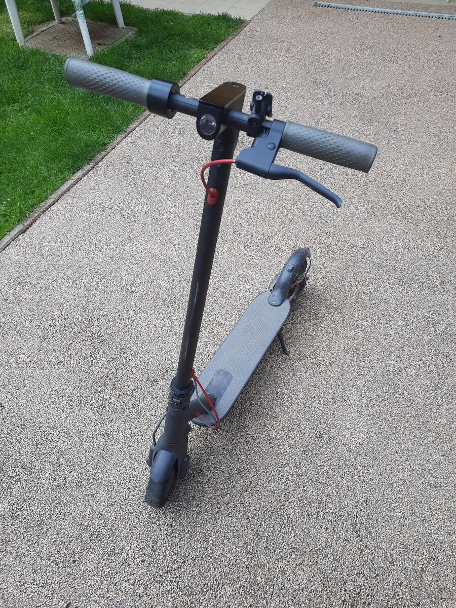 kolobežka Xiaomi M365