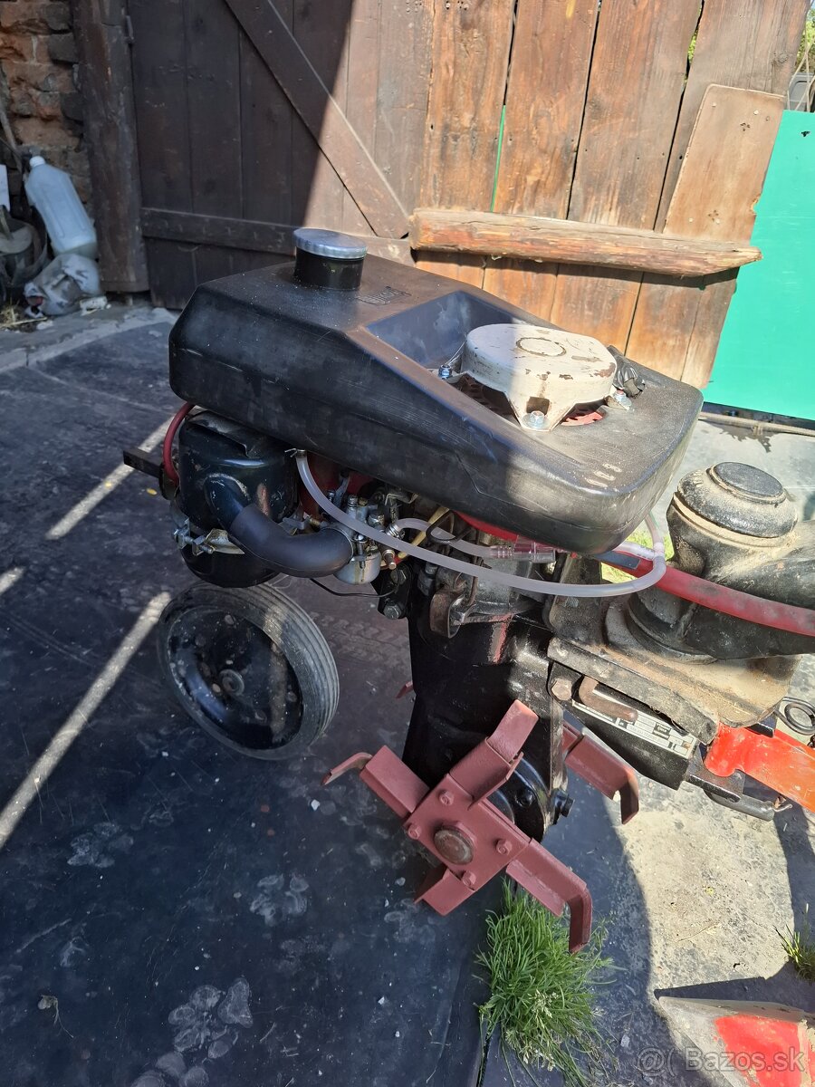 Motor vari