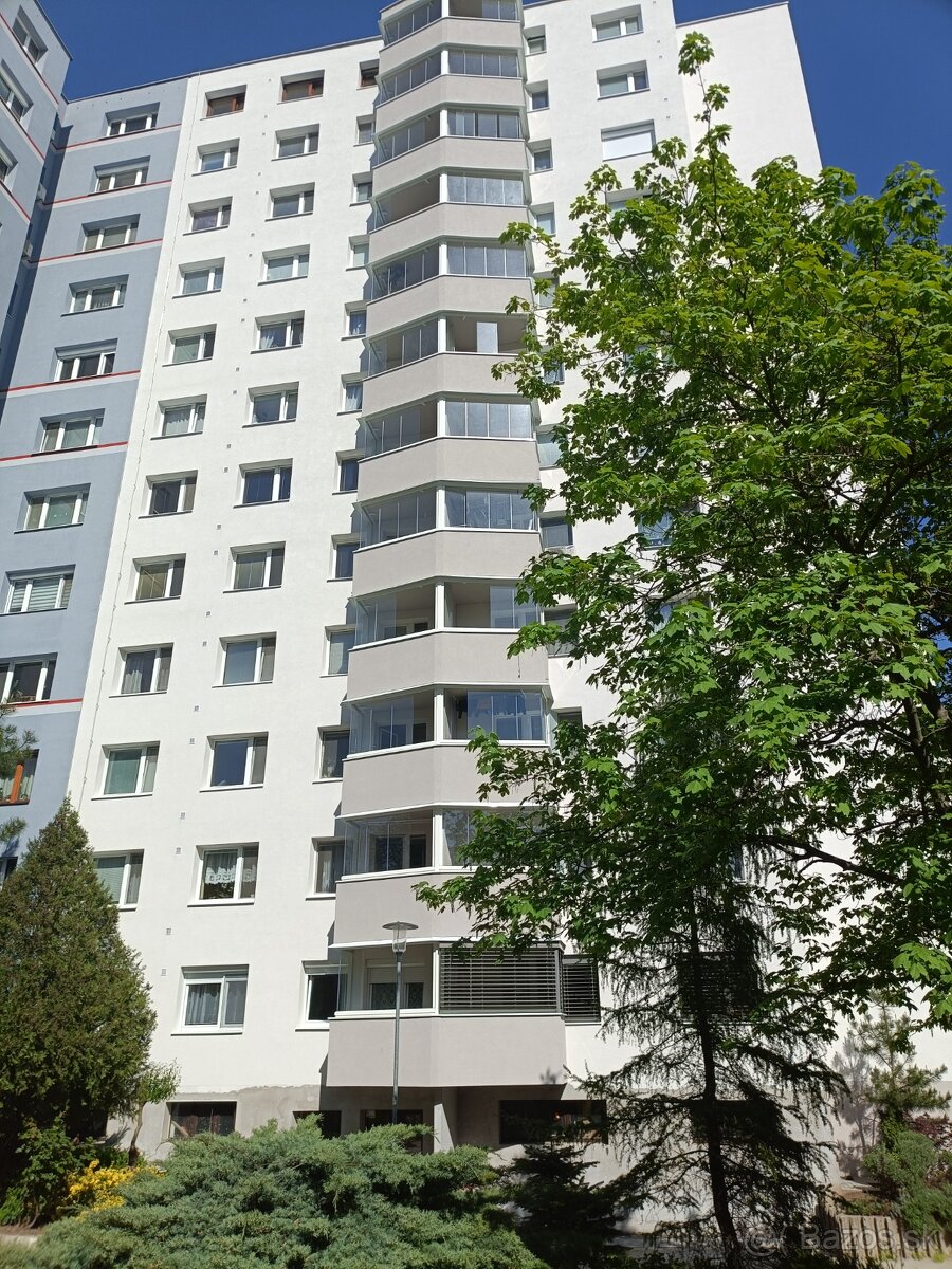Predaj 3-izbovy byt,Bratislava-DNV