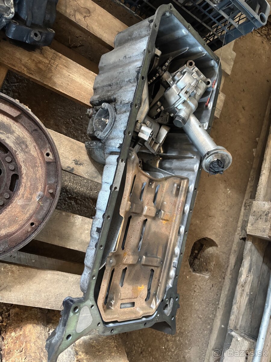 Diely Motora Mercedes W210 e290 om602