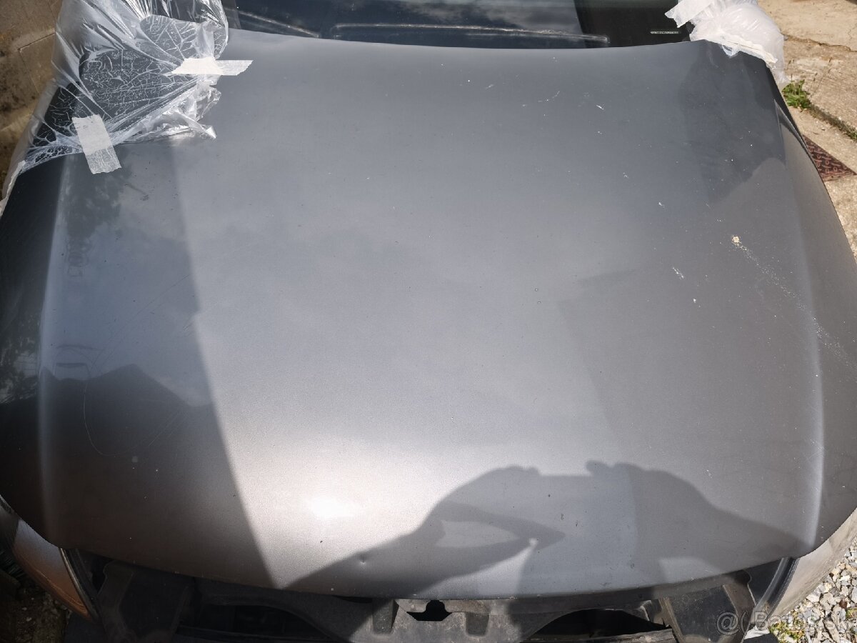 Predná kapota Passat b6