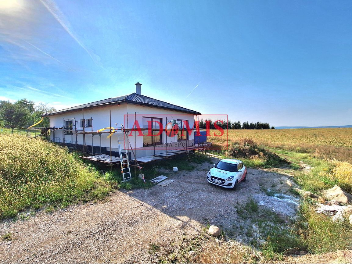 ADOMIS - predám 5-izbový bungalov1, 123m2,Ortáše 607m2, iba 