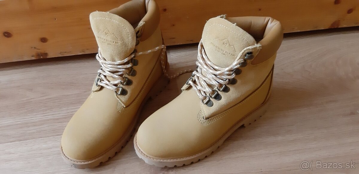 Kožené topánky Cropp 37