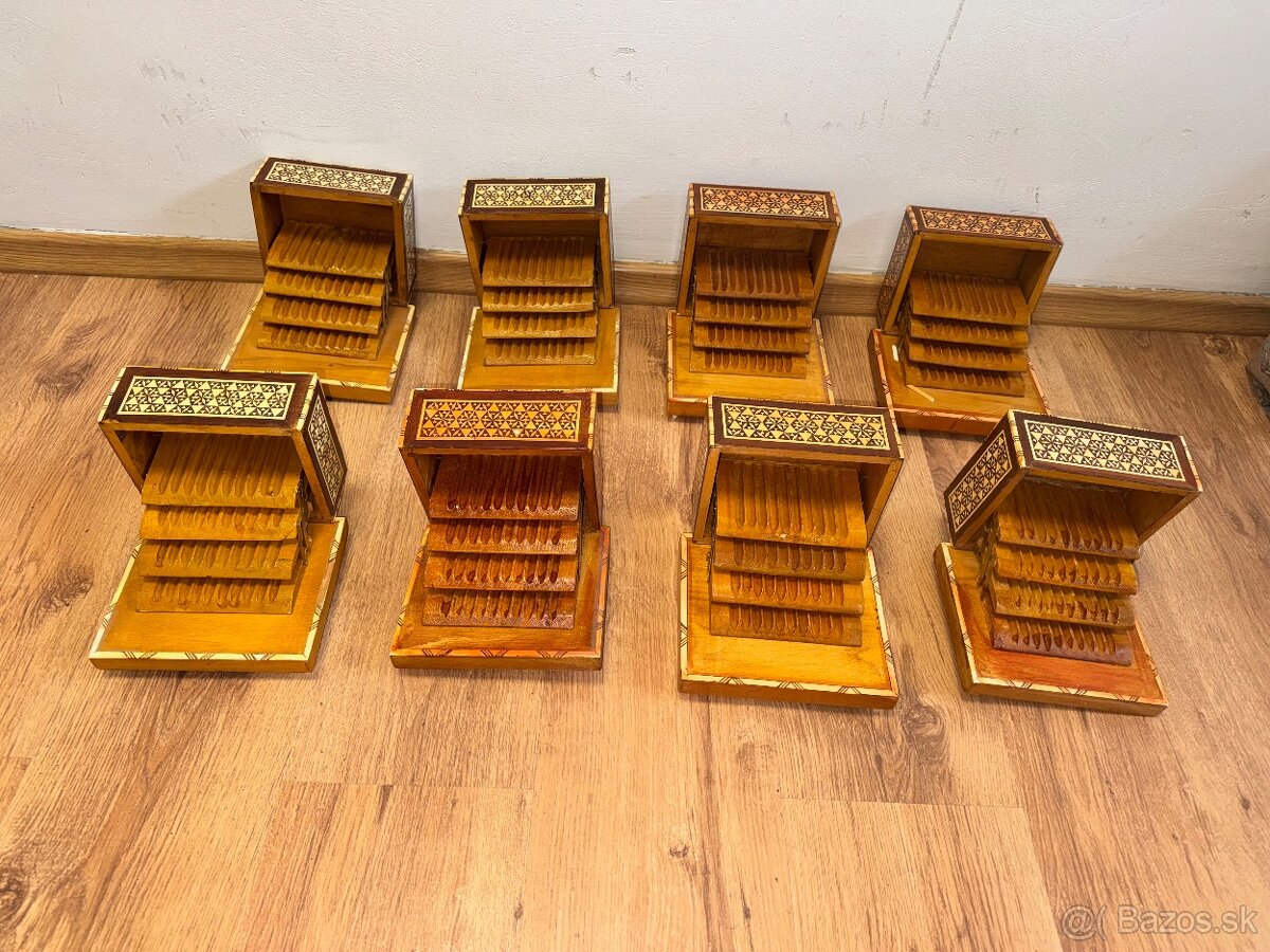 Hracia skrinka na cigarety