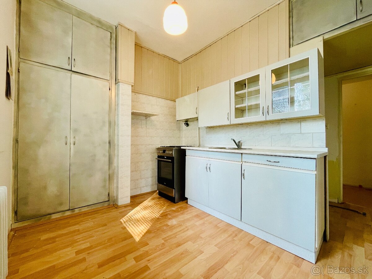 Na Predaj 2 izbový byt Prievidza 57 m²