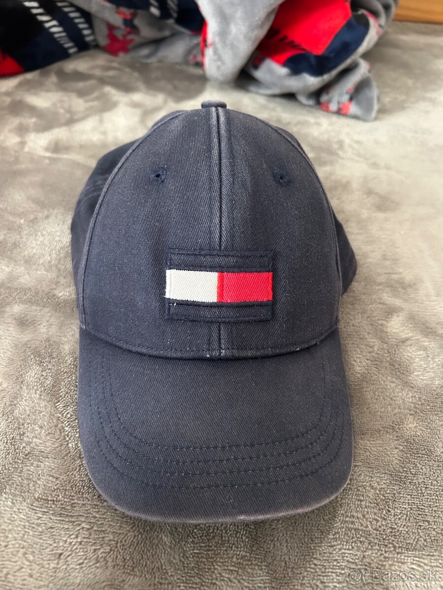 Tommy Hilfiger šiltovka