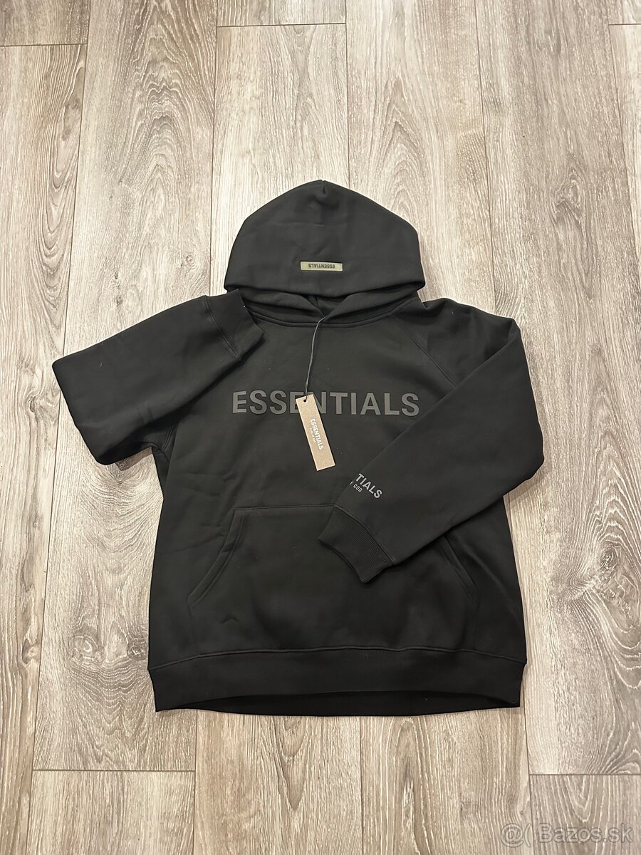 Essentials Mikina (čierna) – veľkosť M, NOVÁ