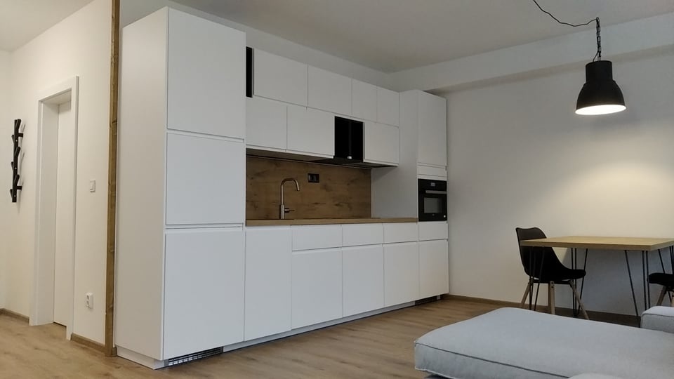 Kompletne zariadený 2 izbový byt- rezervované