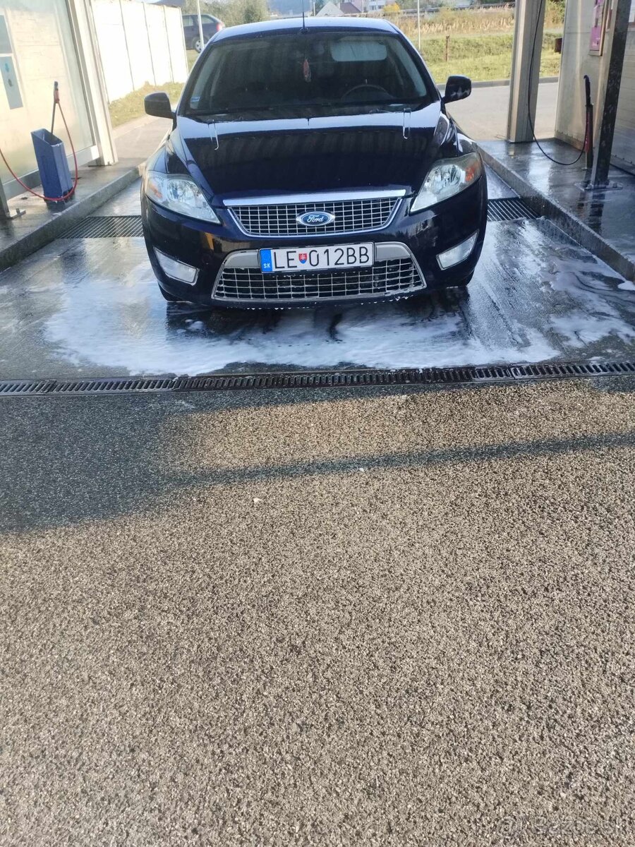 Ford mondeo