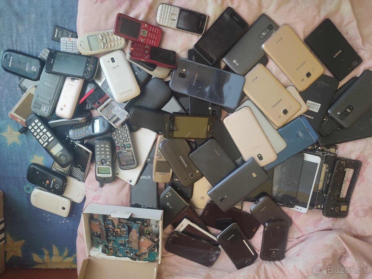 Predám mobily ná náhradné diely