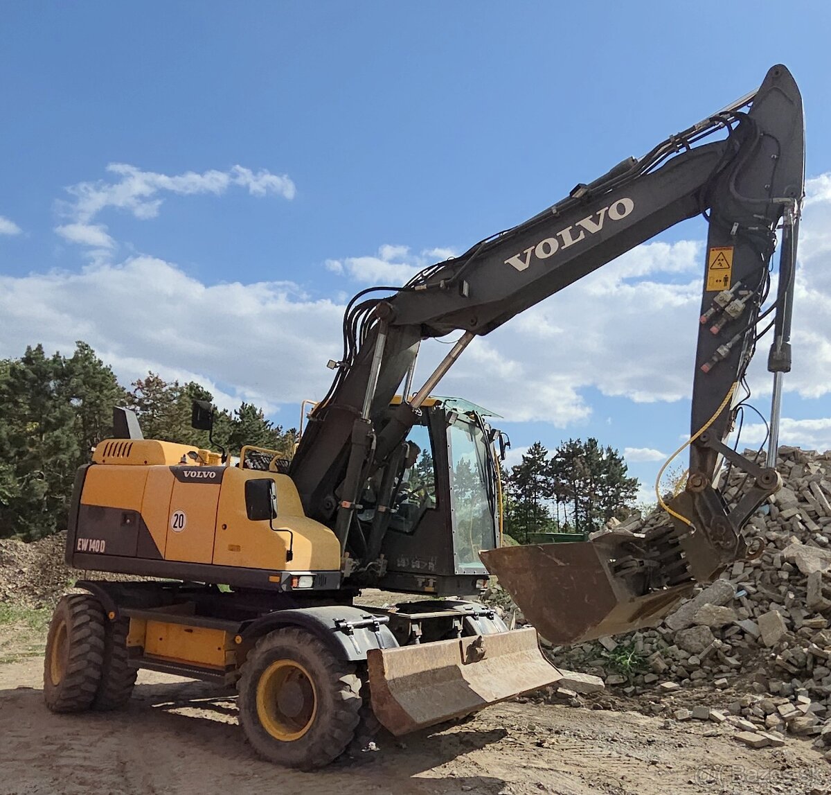 2014 bager 17t Volvo EW 140D vývody 4lopaty klima kamera