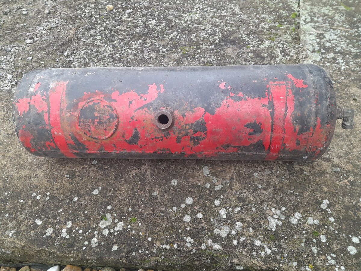 Vzduchojem 20L z V3S