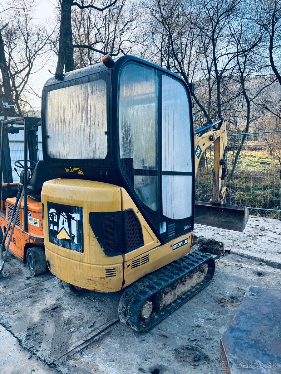 Minibager CAT 301.4 Rozsirovaci podvozok 2014