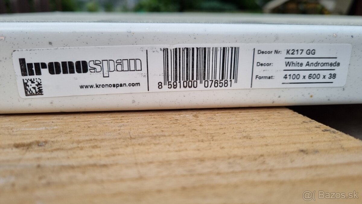 Predám kuchynskú pracovnú dosku.