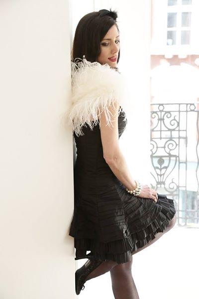 Korzetove nekrcive saty na spolocensku prilezitost