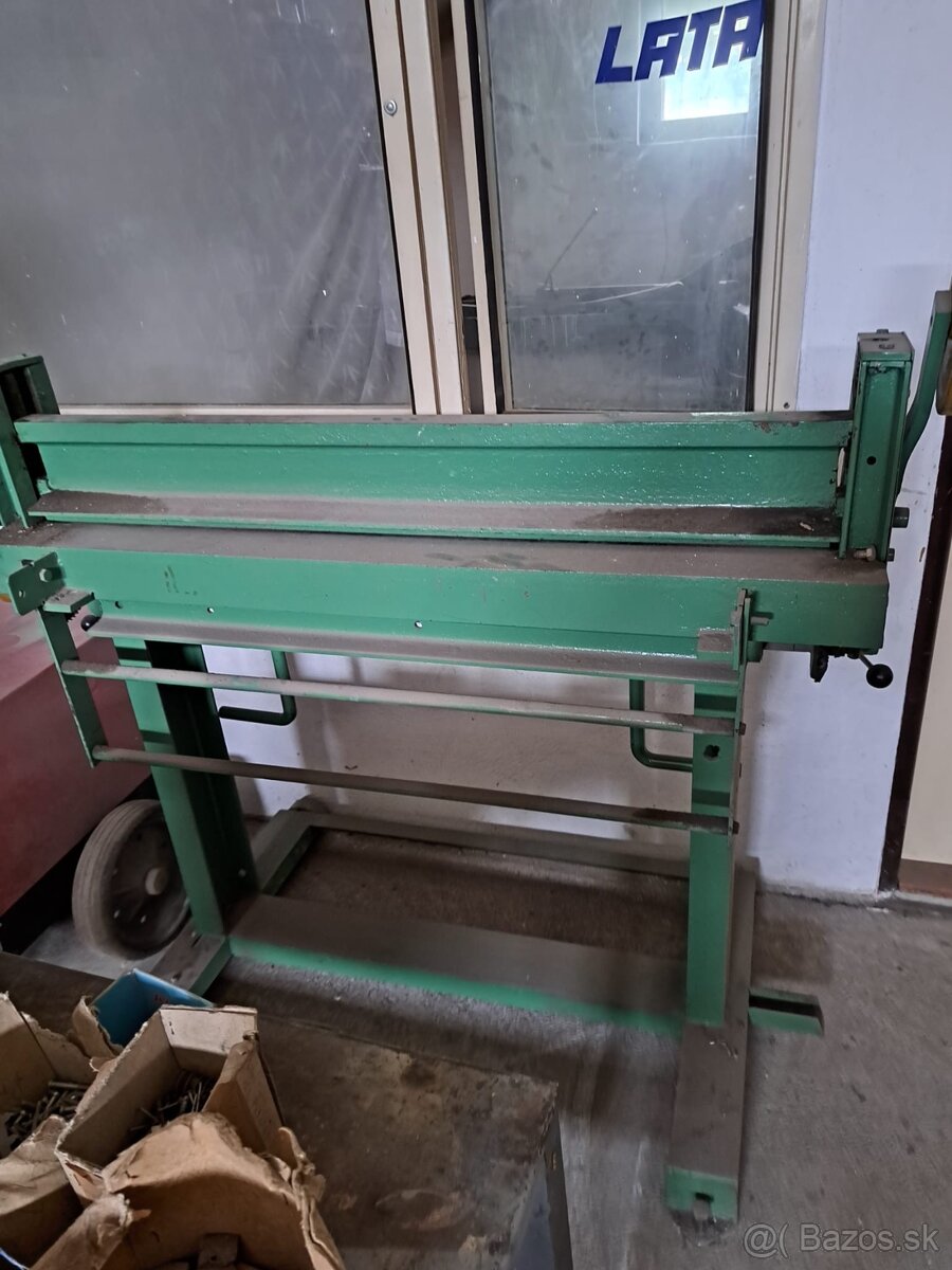 Predám ohýbačku na plech