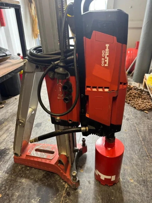 Diamantová jadrová vŕtačka Hilti DD 250