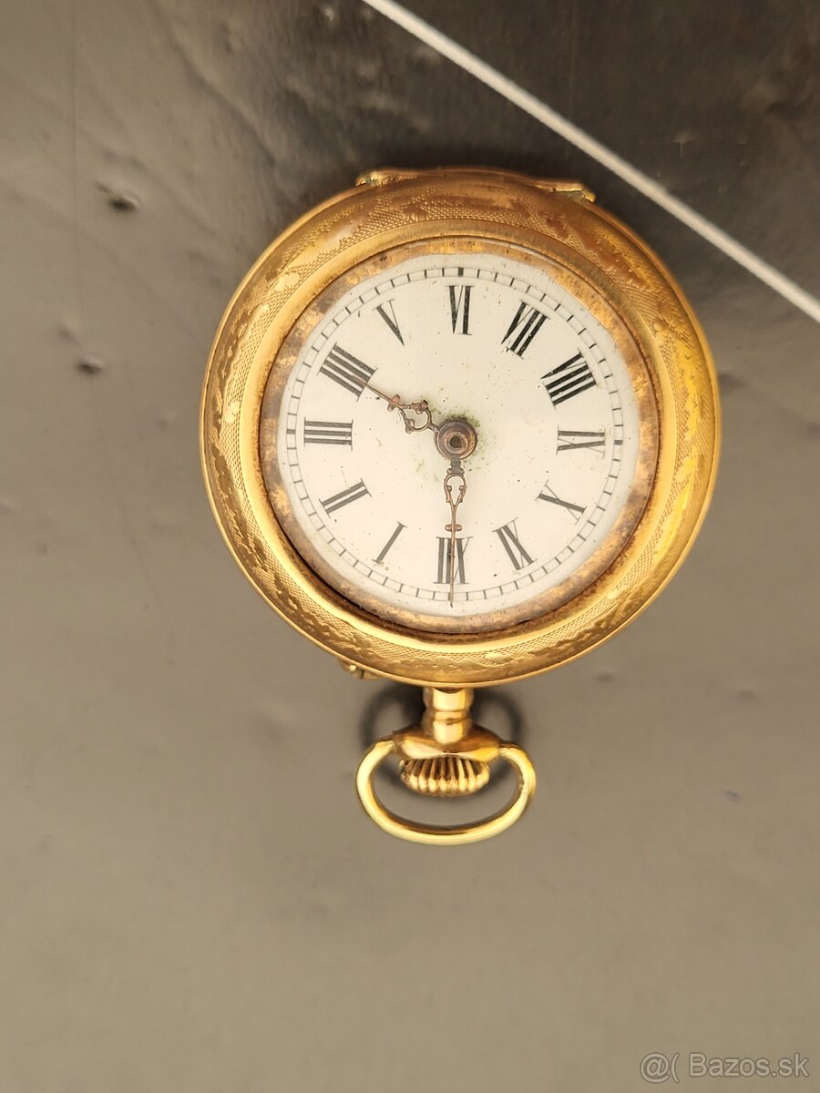 Vreckové hodinky zlaté