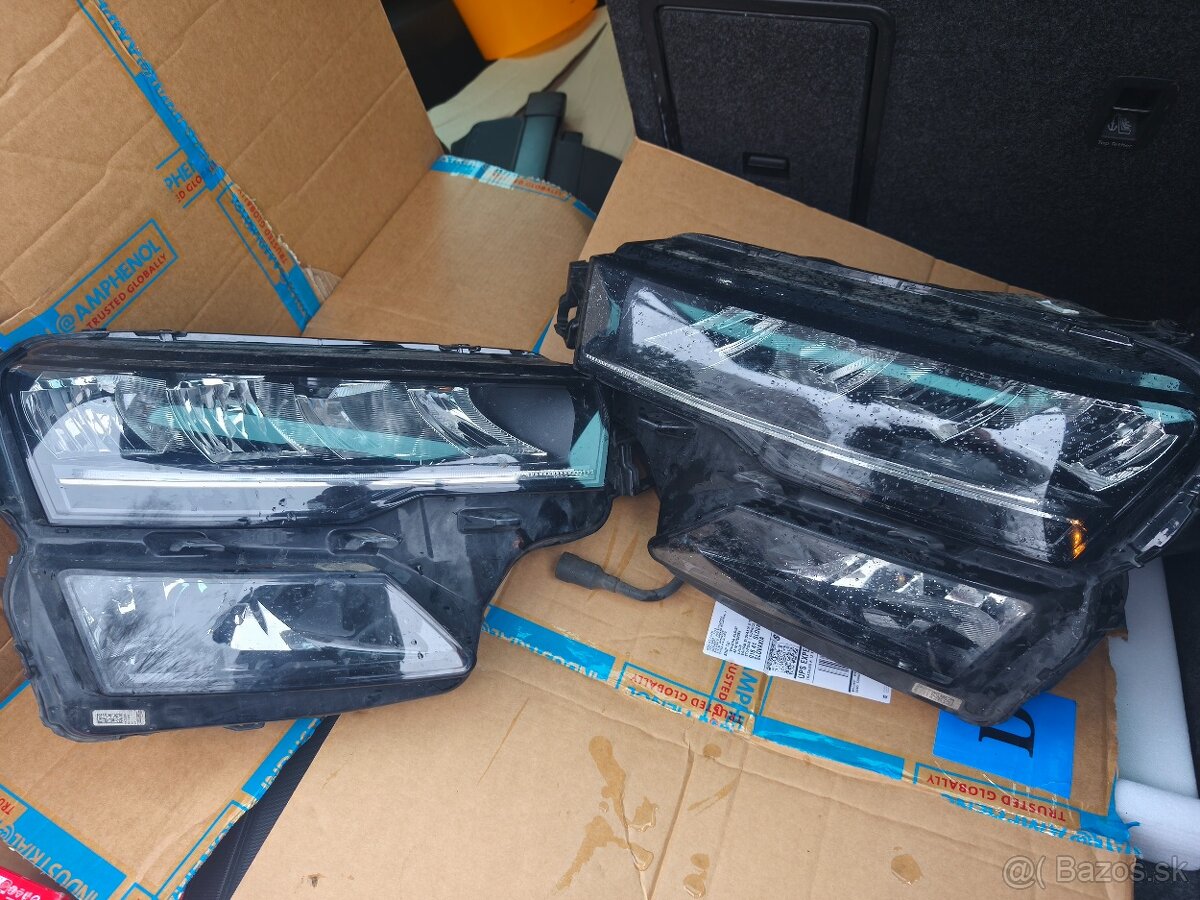 Predám predné svetlá na karoq 2021