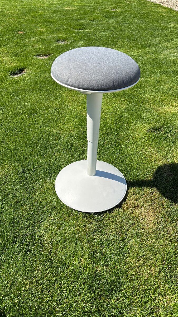 Stolička na aktívne sedenie Ikea