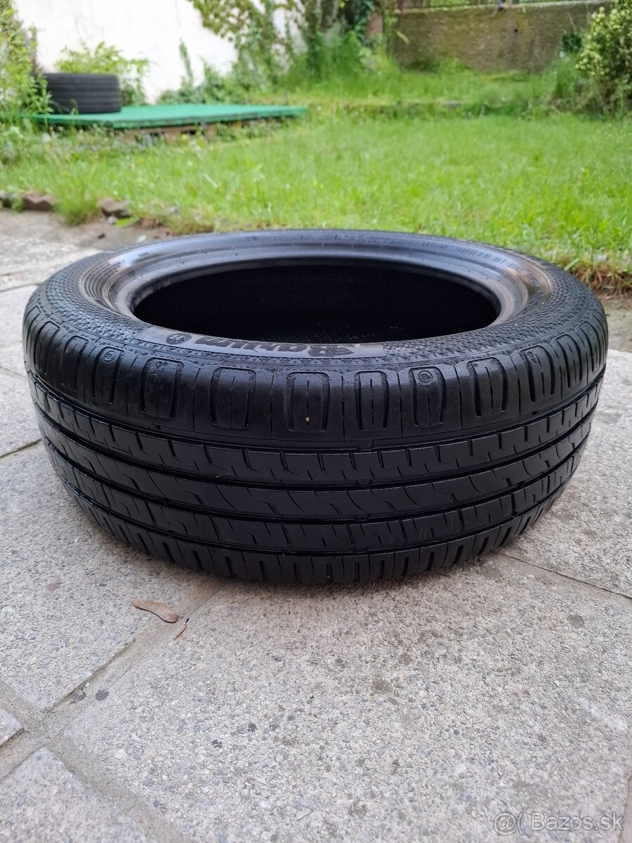 Letná pneumatika - 1ks - 185/55 R15 zn. Barum Bravuris 3HM
